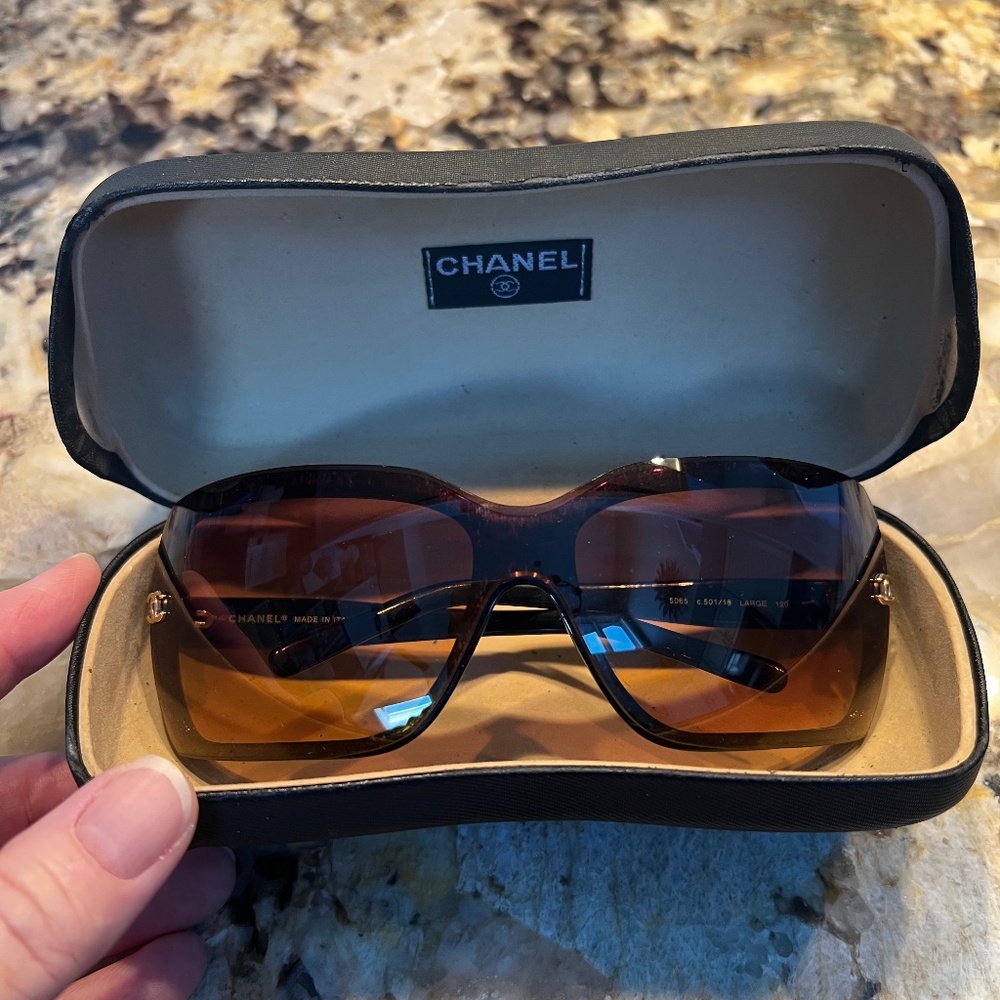 Authentic Chanel Sunglasses 5065